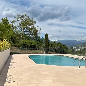 https://grand-studio-rez-de-jardin.fr-provencehotel.com